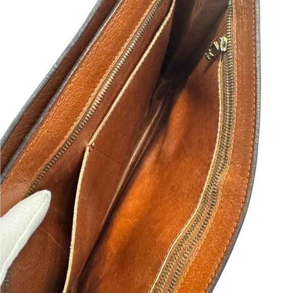 Louis Vuitton Enghien Crossbody - Picture 6 of 10